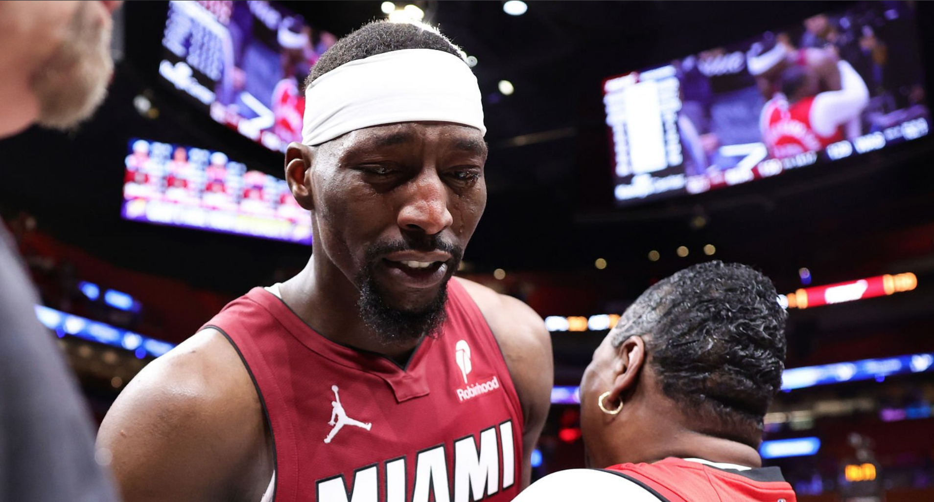 Bam Adebayo: Del Campo a la Gloria, 83 Puntos que Desafían la Pobreza Bam Adebayo: Del Campo a la Gloria, 83 Puntos que Desafían la Pobreza