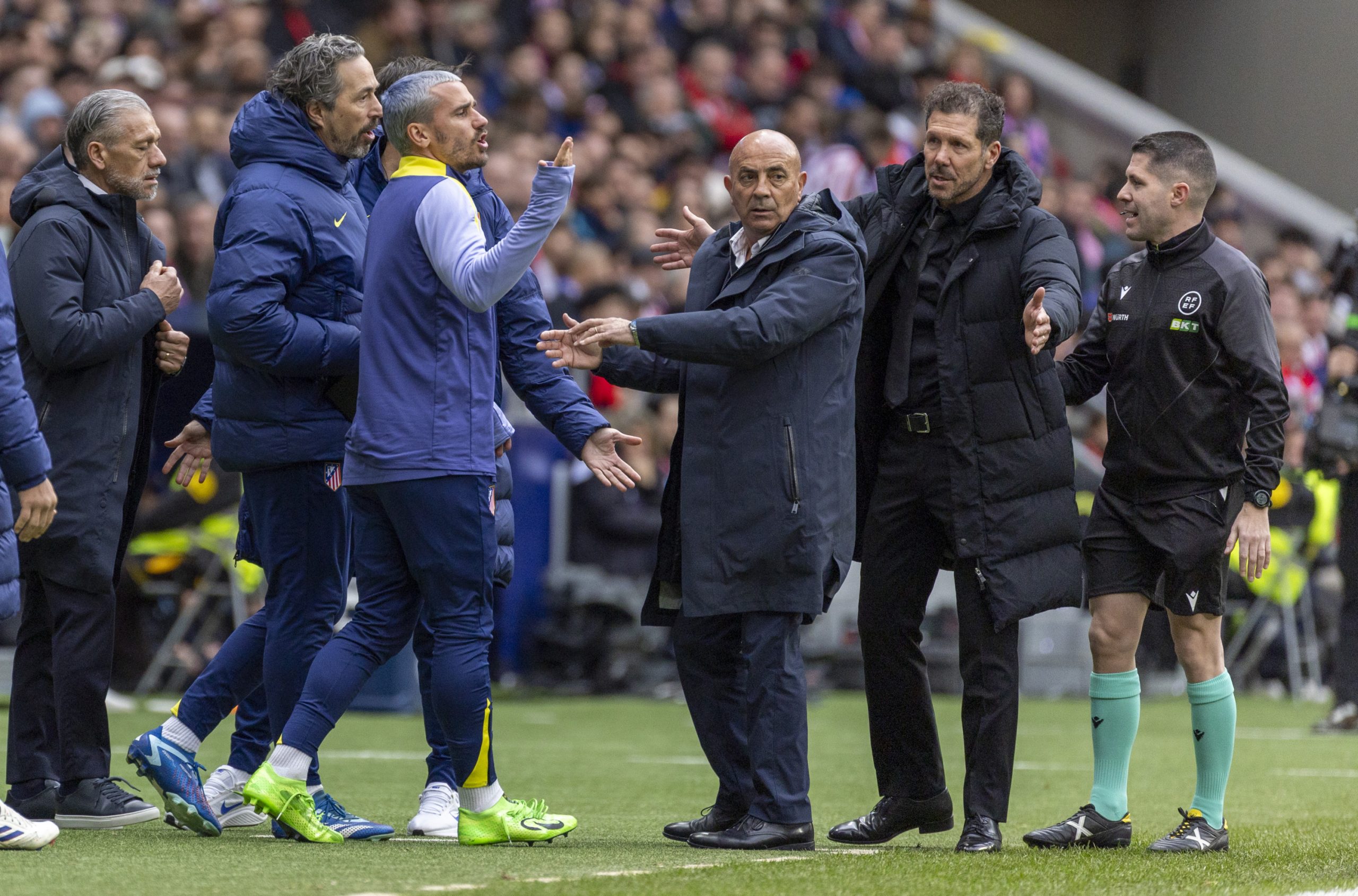 Simeone Celebrates Atlético's Victory: 