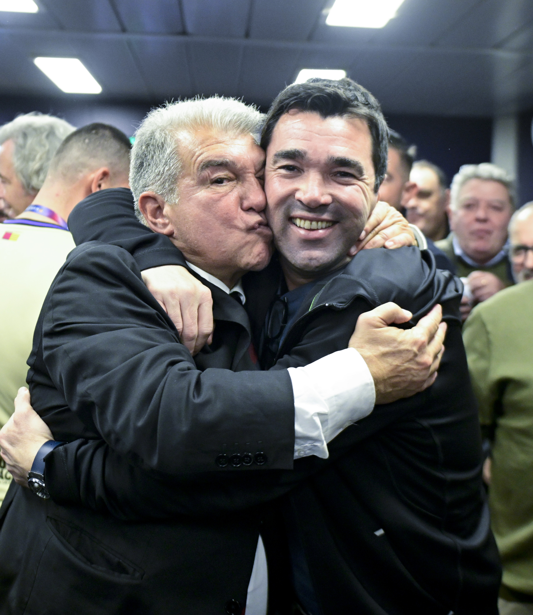 Laporta Conquers the Presidency with a Historic Vote, but Does He Overcome the Myths? Laporta Conquers the Presidency with a Historic Vote, but Does He Overcome the Myths?