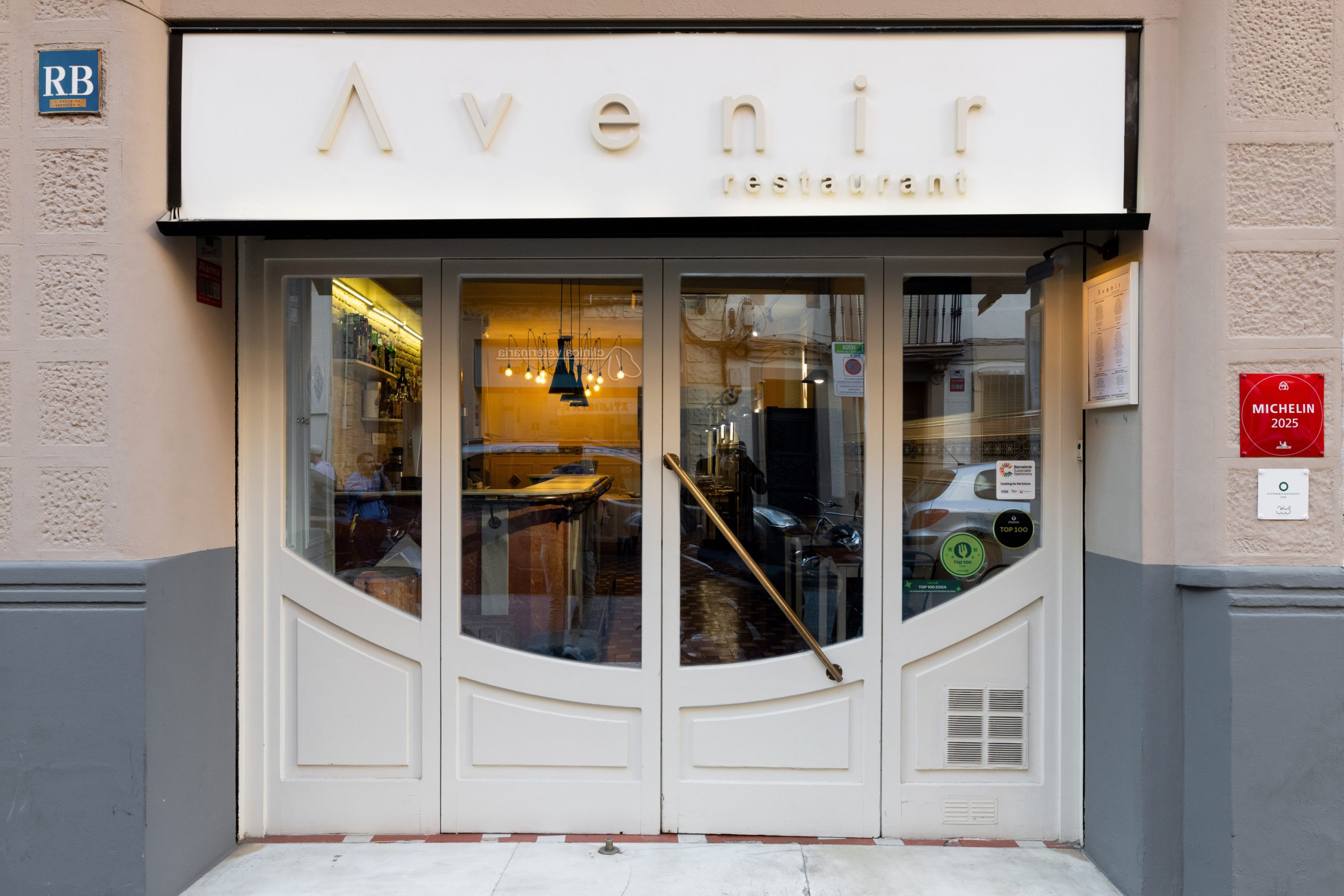 Avenir: Five Years of Gastronomic Revolution in Barcelona that Continue to Set the Trend Avenir: Five Years of Gastronomic Revolution in Barcelona that Continue to Set the Trend