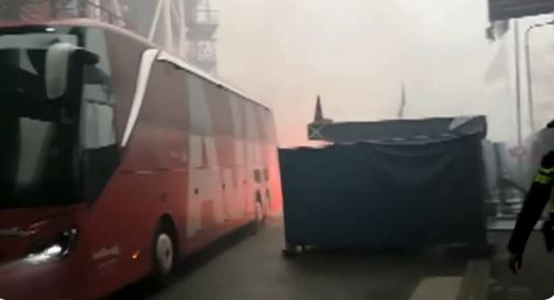 Explosion of Passion in Rotterdam! The Feyenoord-Ajax Classic Starts with an Electric Reception