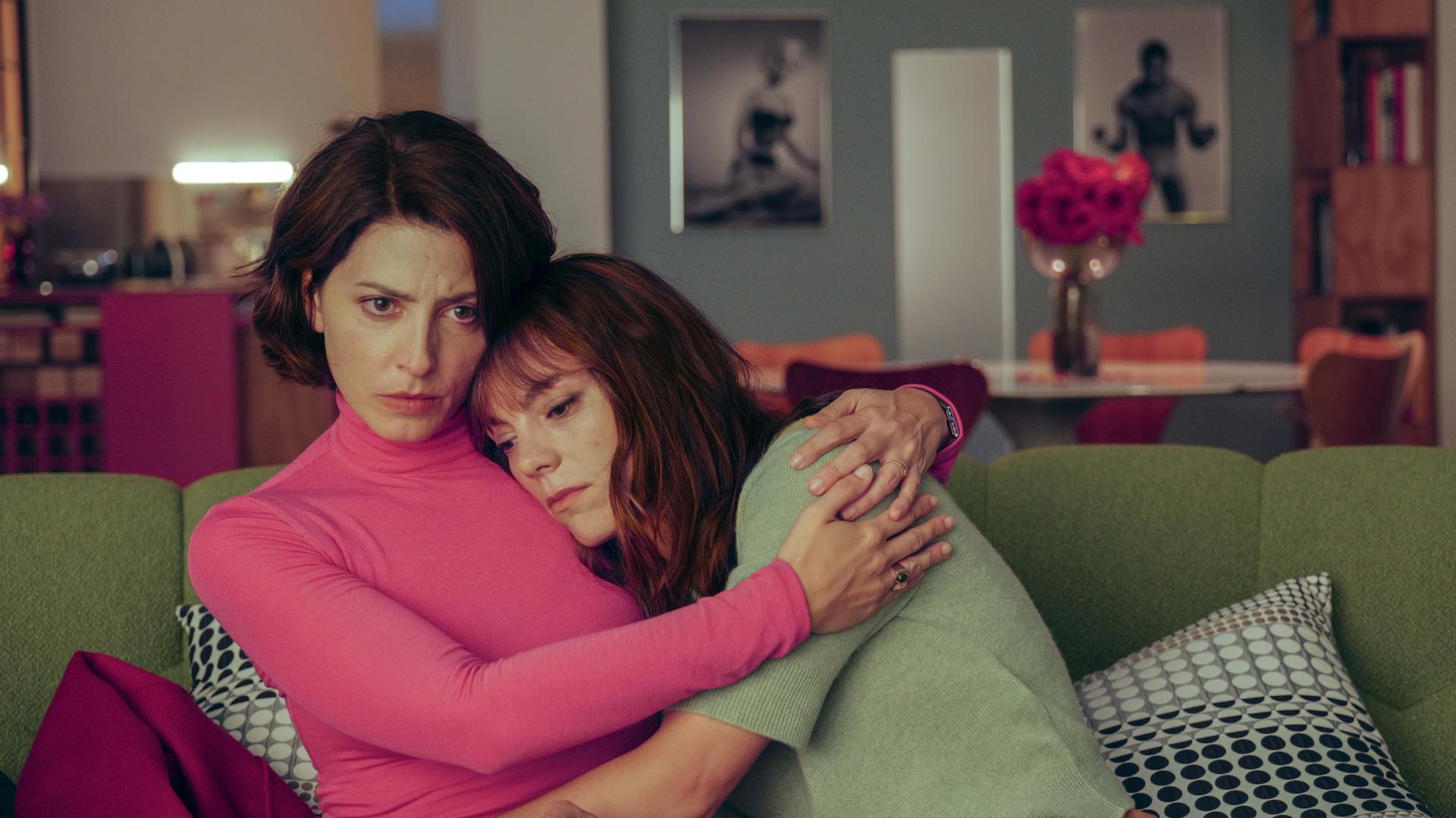 'Bitter Christmas': Almodóvar Unleashes the Critical Storm with His New Masterpiece... Or Not? 'Bitter Christmas': Almodóvar Unleashes the Critical Storm with His New Masterpiece... Or Not?