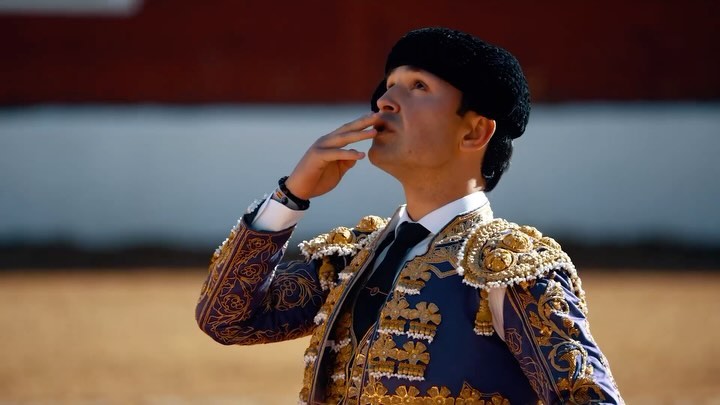 Grave Cogida de Cristian Pérez en Las Ventas: Un Domingo de Ramos Inolvidable Grave Cogida de Cristian Pérez en Las Ventas: Un Domingo de Ramos Inolvidable