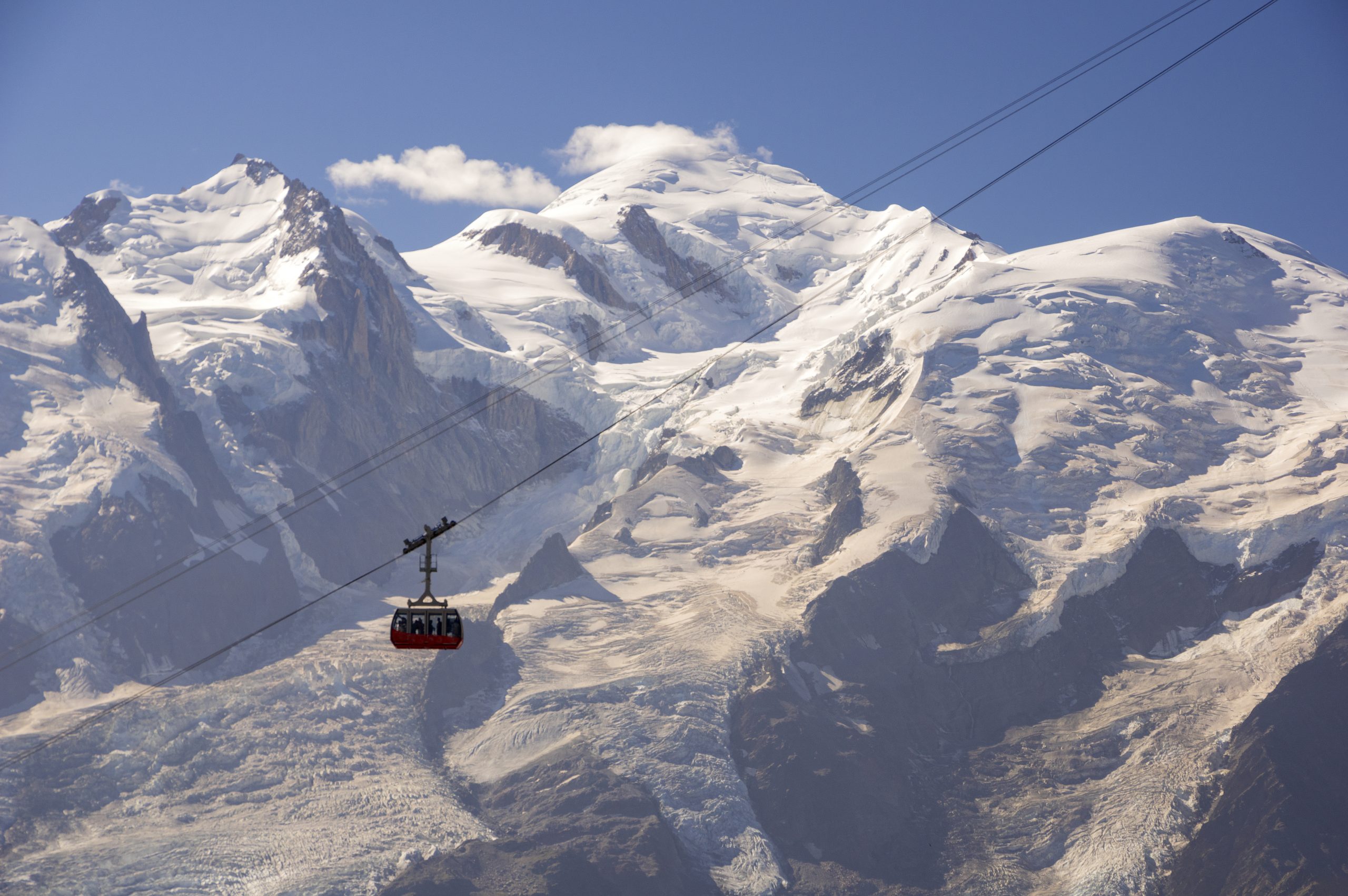 Mathéo Jacquemoud y Samuel Equy rompen el récord de ascenso y descenso al Mont Blanc