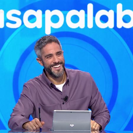 Un actor confunde el rol de concursante en ‘Pasapalabra’ y desata la risa del plató