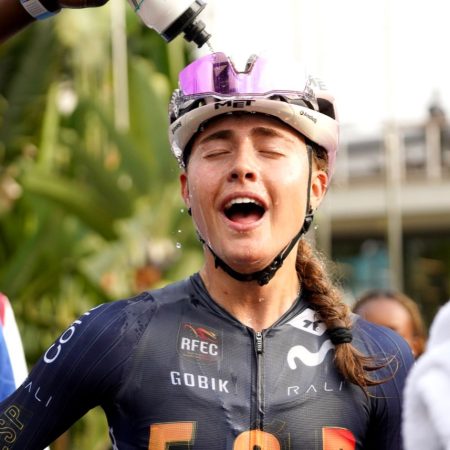 Paula Blasi hace historia al conquistar la Amstel Gold Race 2026
