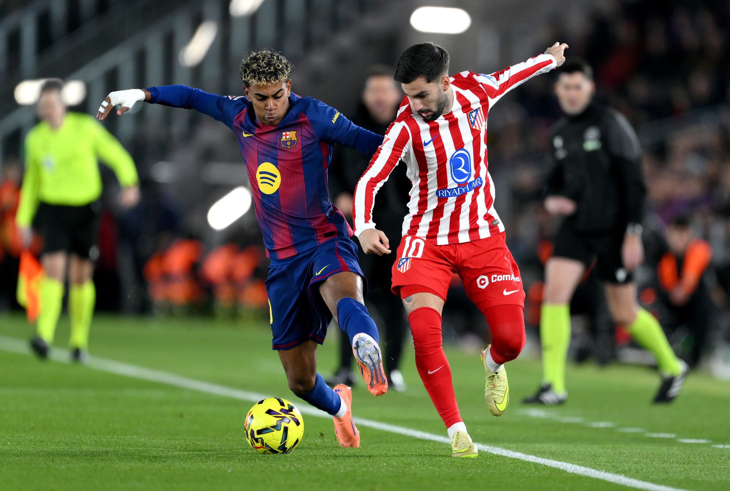 El Barça: Un gigante con pies de barro en el mercado de fichajes El Barça: Un gigante con pies de barro en el mercado de fichajes