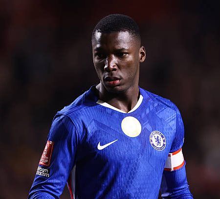 ¡Bombazo en Stamford Bridge! Caicedo, el ‘Motor’ de Ecuador, Sella su Futuro con el Chelsea hasta 2033