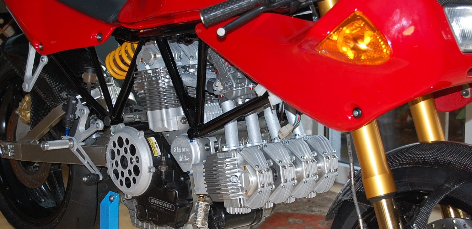 El Corazón de León: El V8 de Ducati que Desafía la Lógica Motociclista