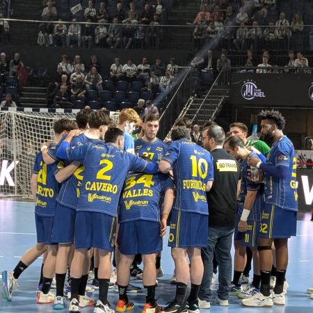 El Irudek Bidasoa sorprende al Dicorpebal Logroño y complica la lucha por el subcampeonato de la Liga Asobal