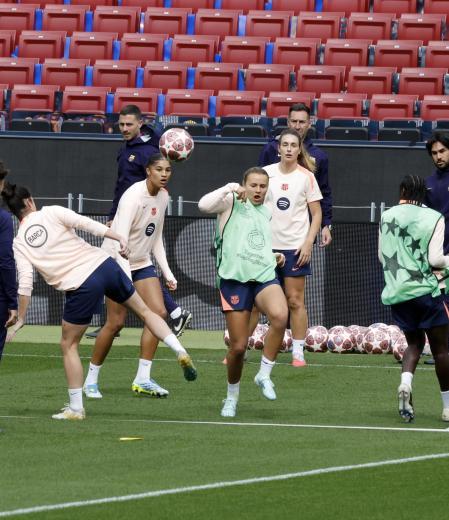 El Clásico Femenino: ¡Duelo de Titanes por la Champions en el Camp Nou! El Clásico Femenino: ¡Duelo de Titanes por la Champions en el Camp Nou!