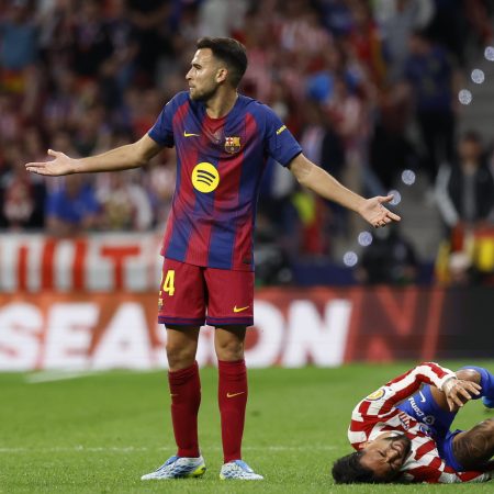 ¡Guerra en el Camp Nou! Flick busca un ‘sacrificado’ para blindar el centro del campo ante el Atlético