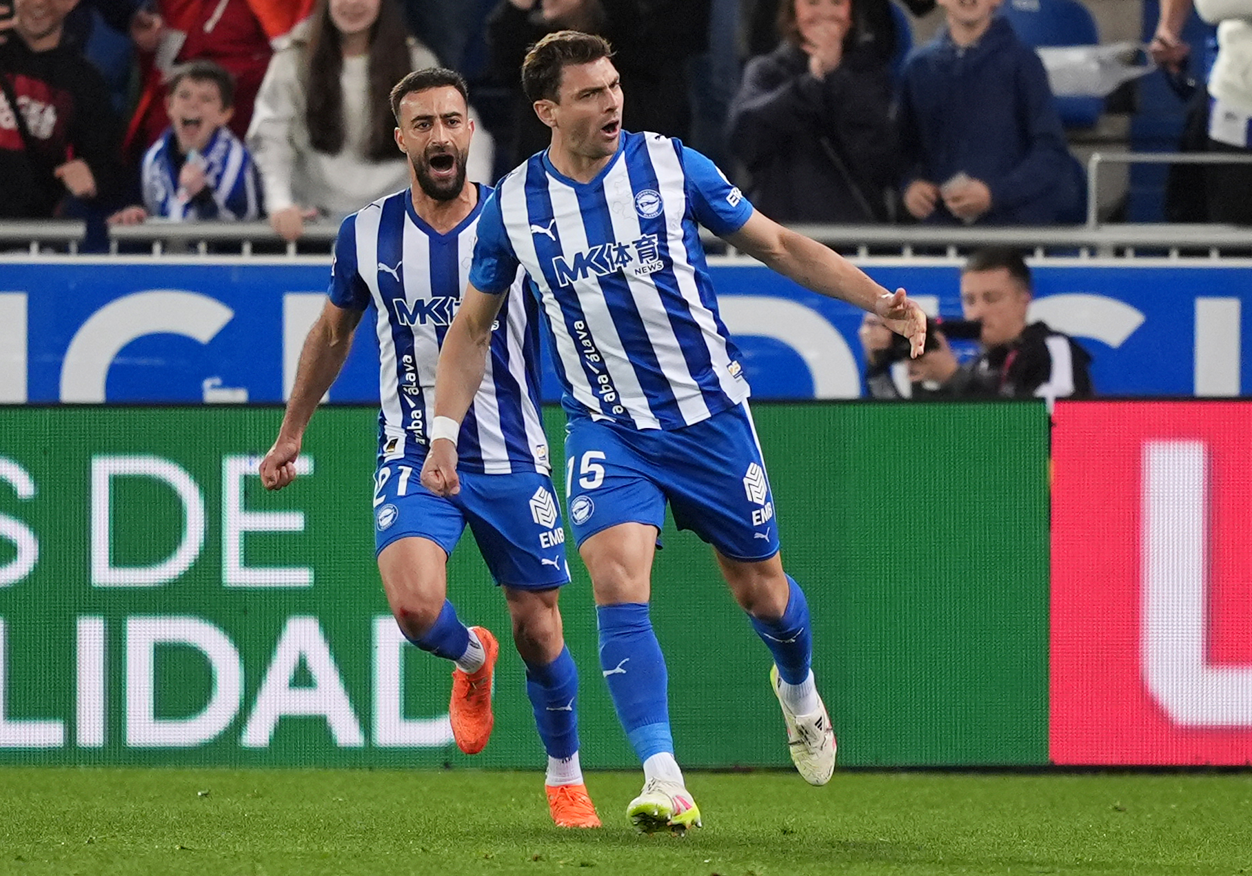 Alavés y Osasuna firman un vibrante empate en Mendizorroza