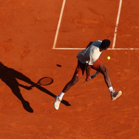 Monfils: El Adiós de un Artista del Tenis que Conquistó Corazones en Montecarlo