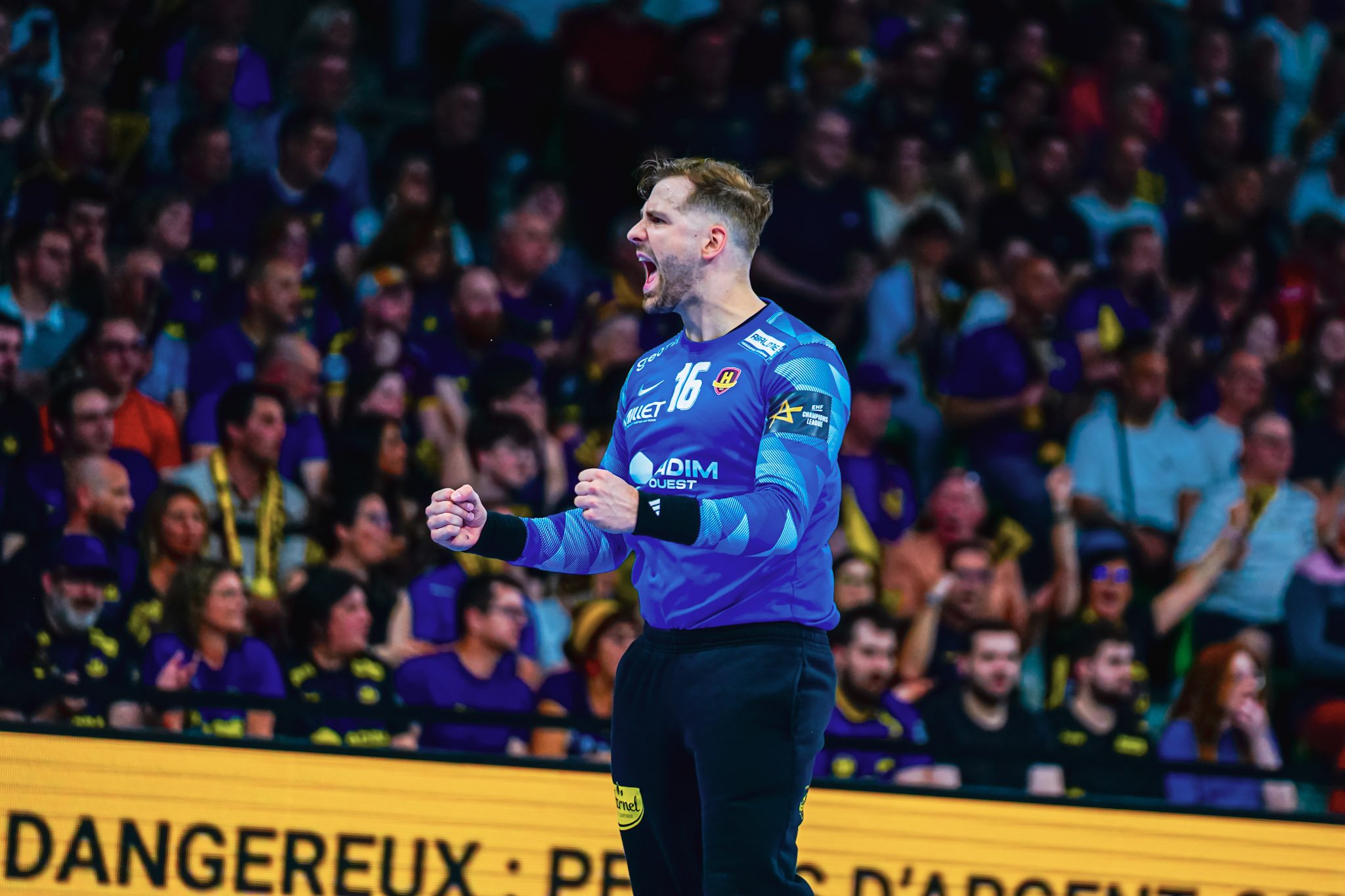 El Palau, Escenario de un Duelo de Titanes: El Barça se Mide al Imparable HBC Nantes en Cuartos de Champions El Palau, Escenario de un Duelo de Titanes: El Barça se Mide al Imparable HBC Nantes en Cuartos de Champions
