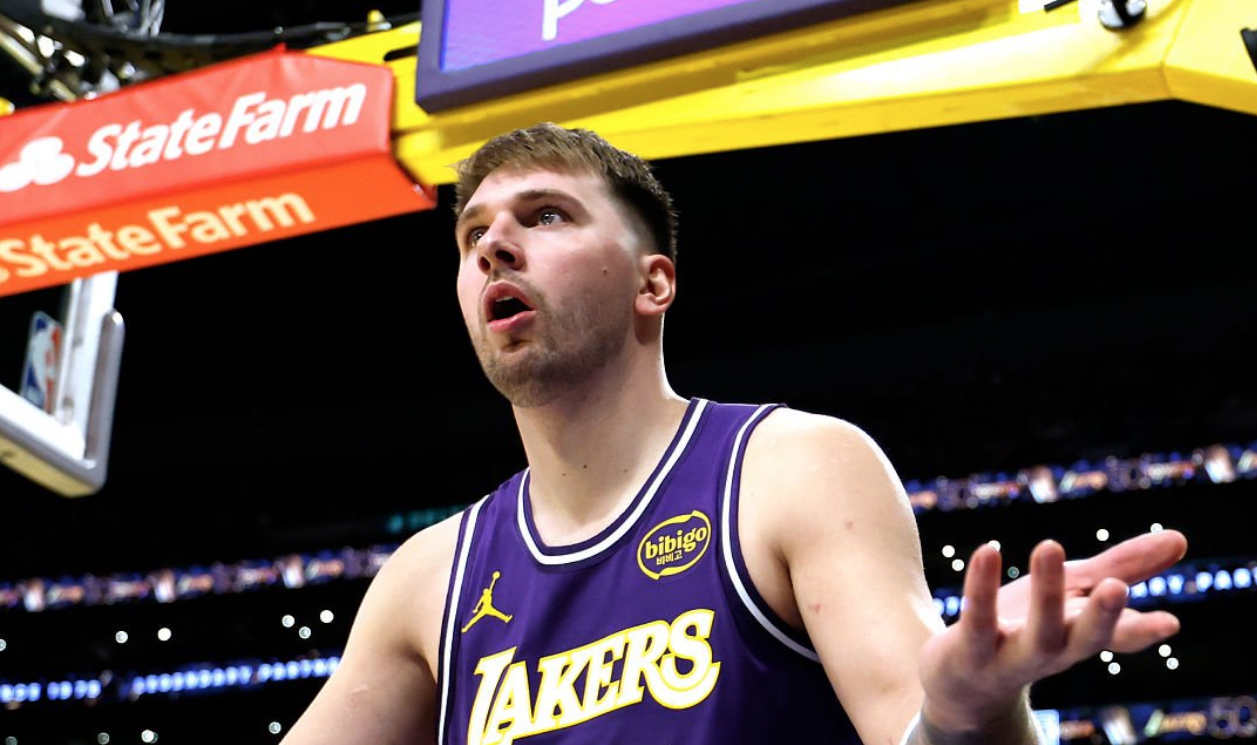 El caos en los Lakers: Crisis interna tras humillante derrota ante los Thunder El caos en los Lakers: Crisis interna tras humillante derrota ante los Thunder
