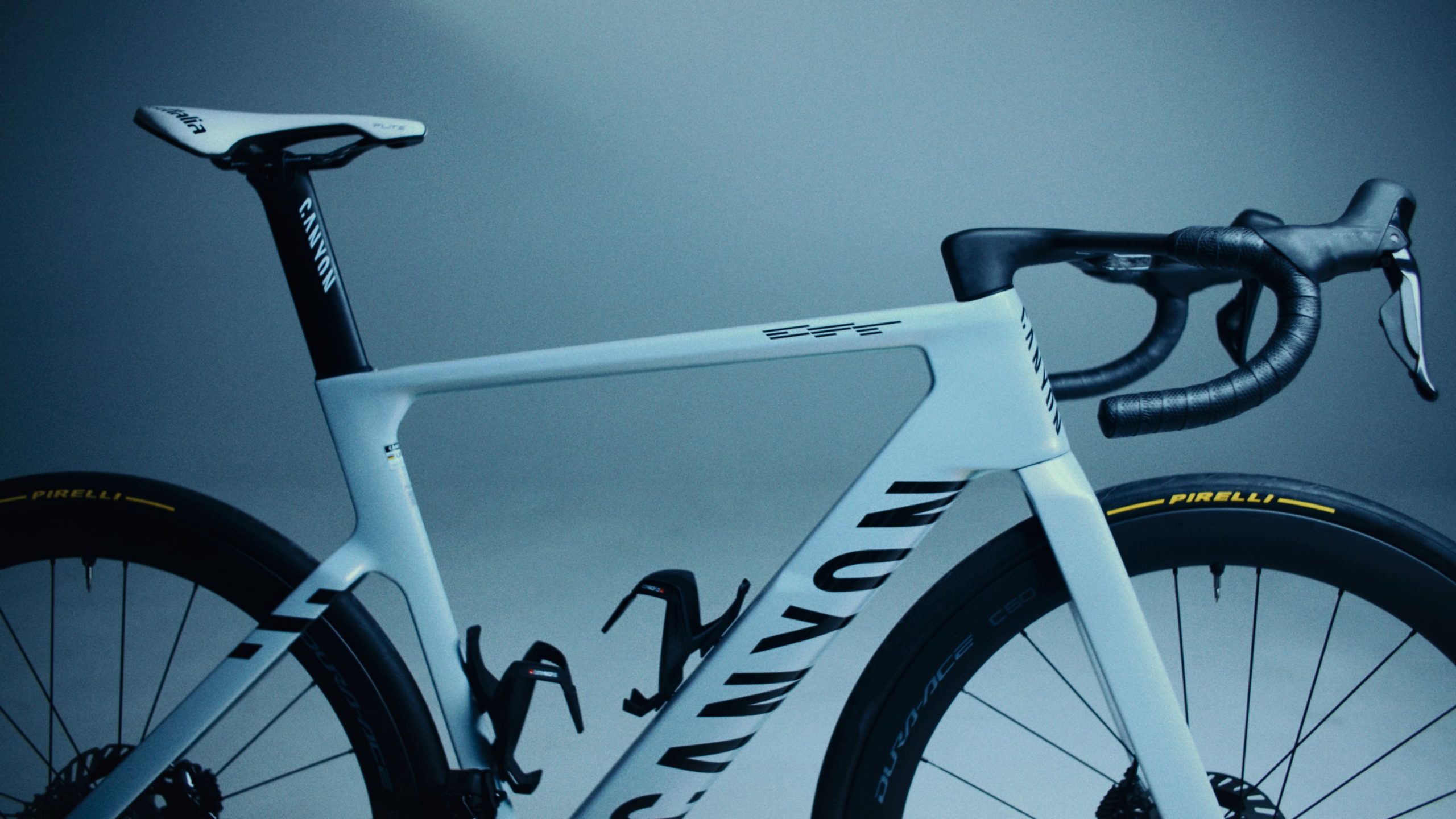 Mathieu Van der Poel estrena la Canyon Endurace CFR: la bici que reinventa el gran fondo Mathieu Van der Poel estrena la Canyon Endurace CFR: la bici que reinventa el gran fondo