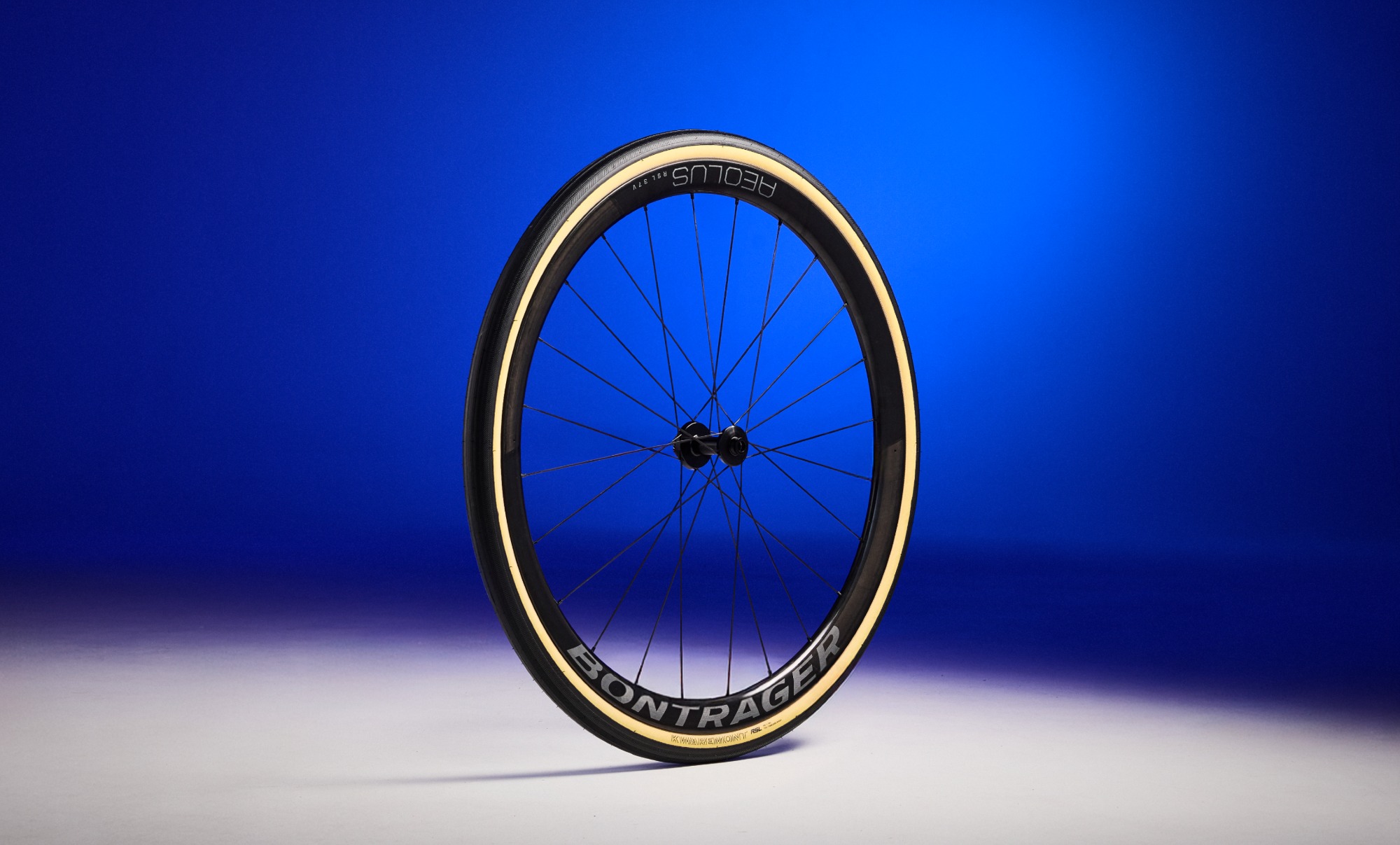 Bontrager Revoluciona el Mercado con Nuevos Neumáticos para Carretera: Más Velocidad, Confort y Durabilidad Bontrager Revoluciona el Mercado con Nuevos Neumáticos para Carretera: Más Velocidad, Confort y Durabilidad