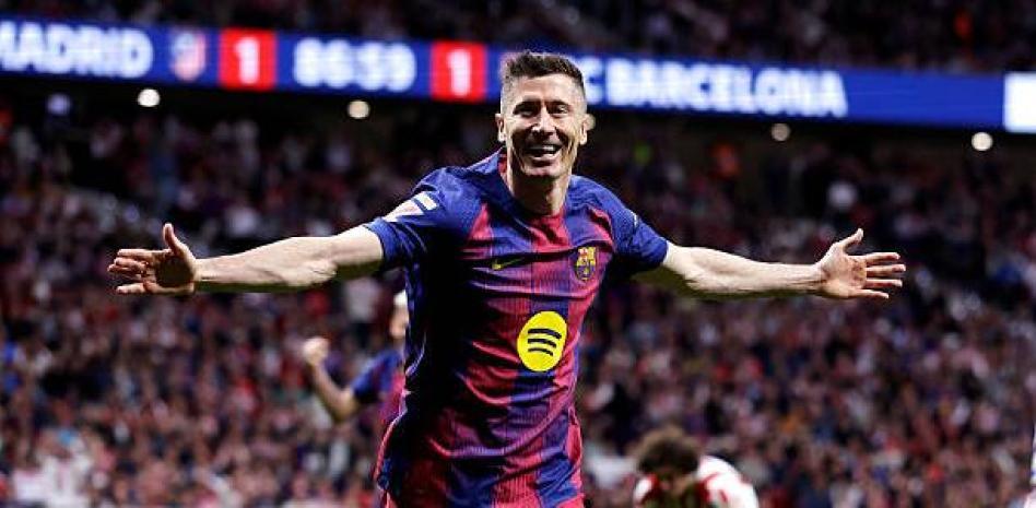 Lewandowski en la Encrucijada: ¿El Último Baile en Italia o una Sorpresa Inglesa? Lewandowski en la Encrucijada: ¿El Último Baile en Italia o una Sorpresa Inglesa?