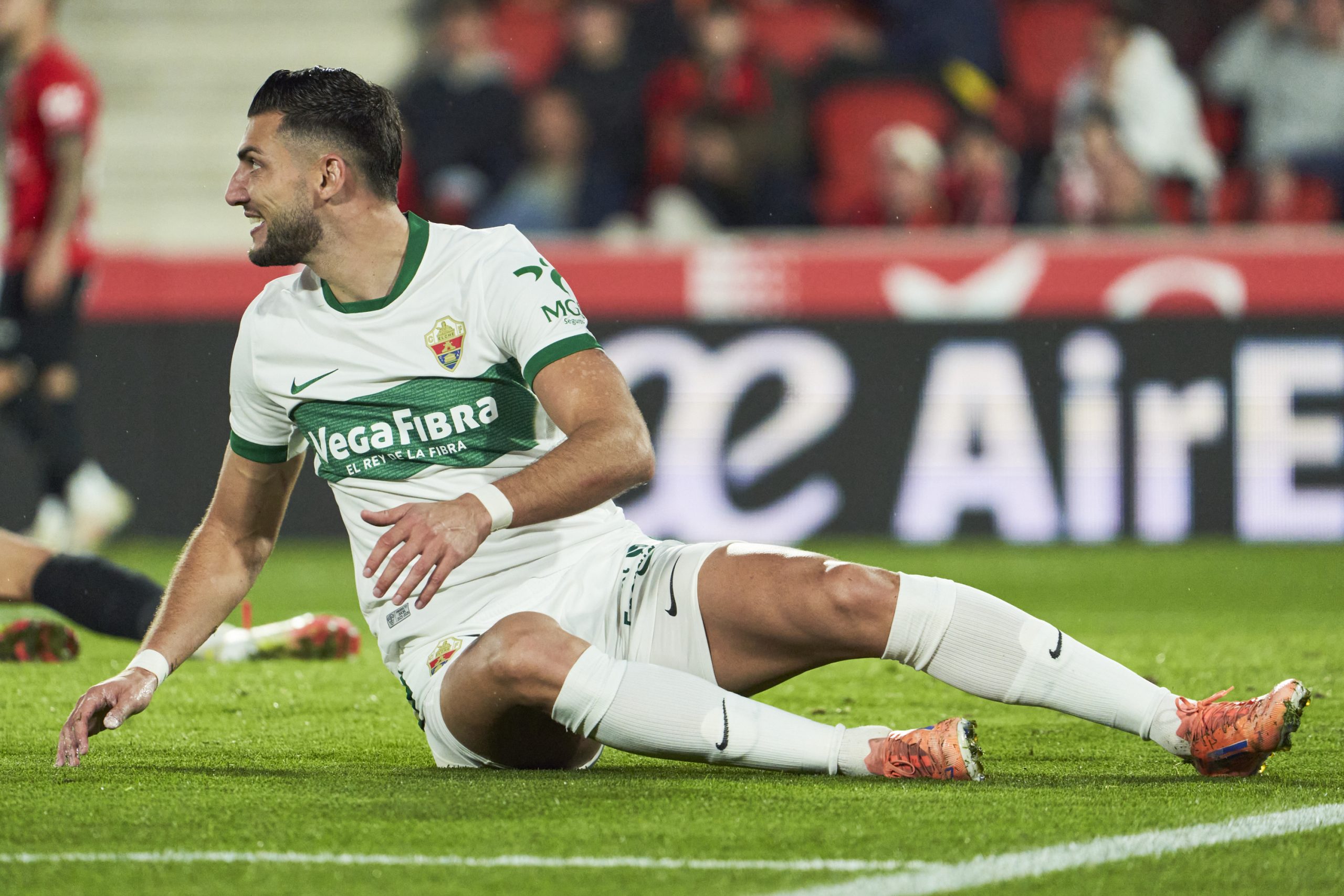 Juicio a Rafa Mir: El 28 de Mayo Se Define el Futuro del Delantero Murciano Juicio a Rafa Mir: El 28 de Mayo Se Define el Futuro del Delantero Murciano