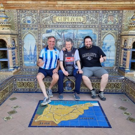 La Real Sociedad se adueña de Sevilla: Un ambiente festivo antes de la gran final