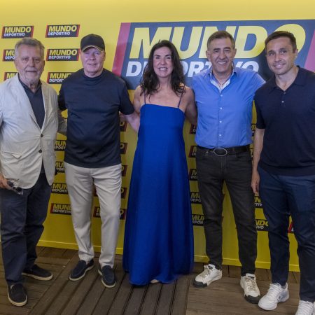Un Tridente de Leyenda Deslumbra en el Godó: Koeman, Belasteguín y Canut Comparten Anécdotas y Sabiduría