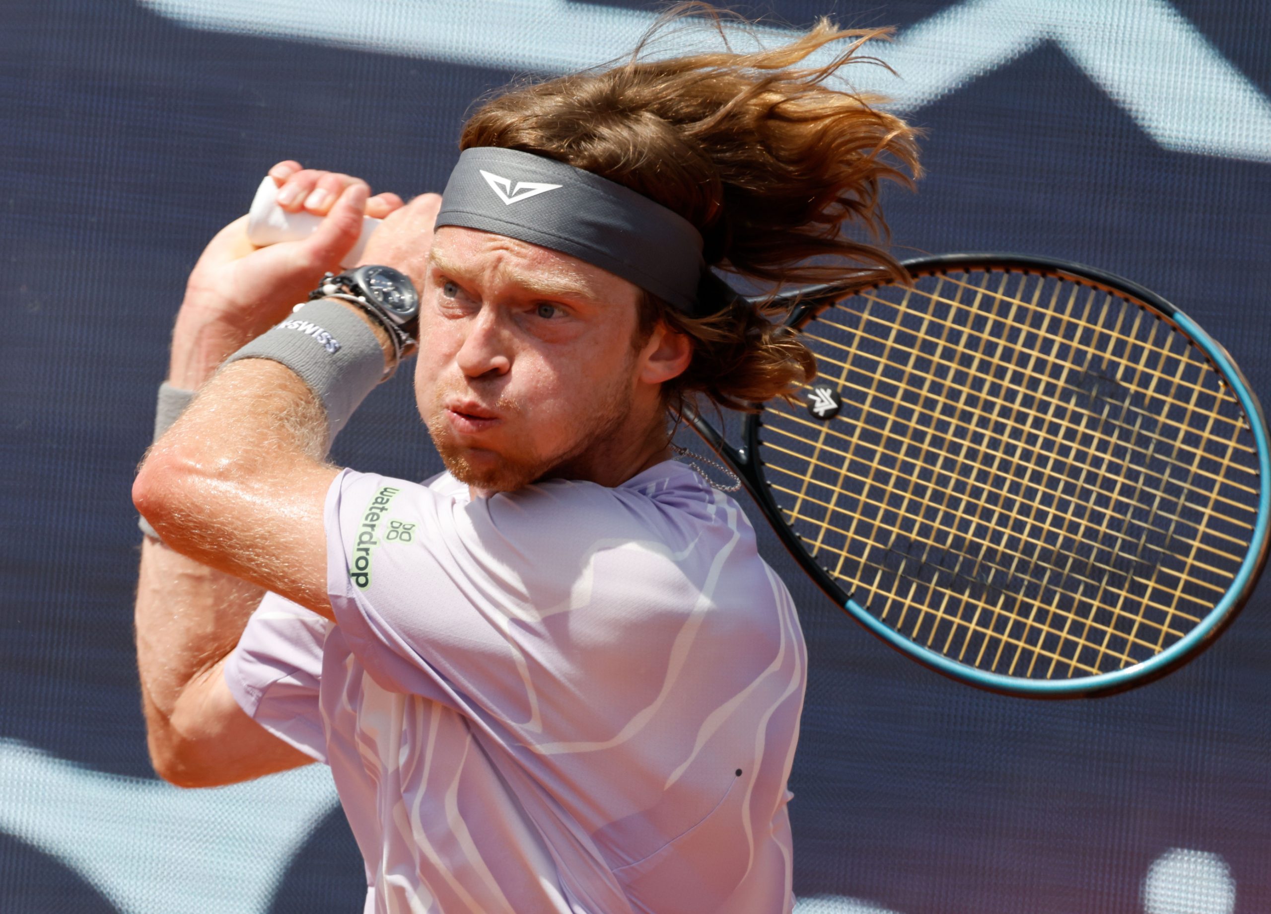 Rublev: La Lucha Interna de un Guerrero en la Final del Godó Rublev: La Lucha Interna de un Guerrero en la Final del Godó
