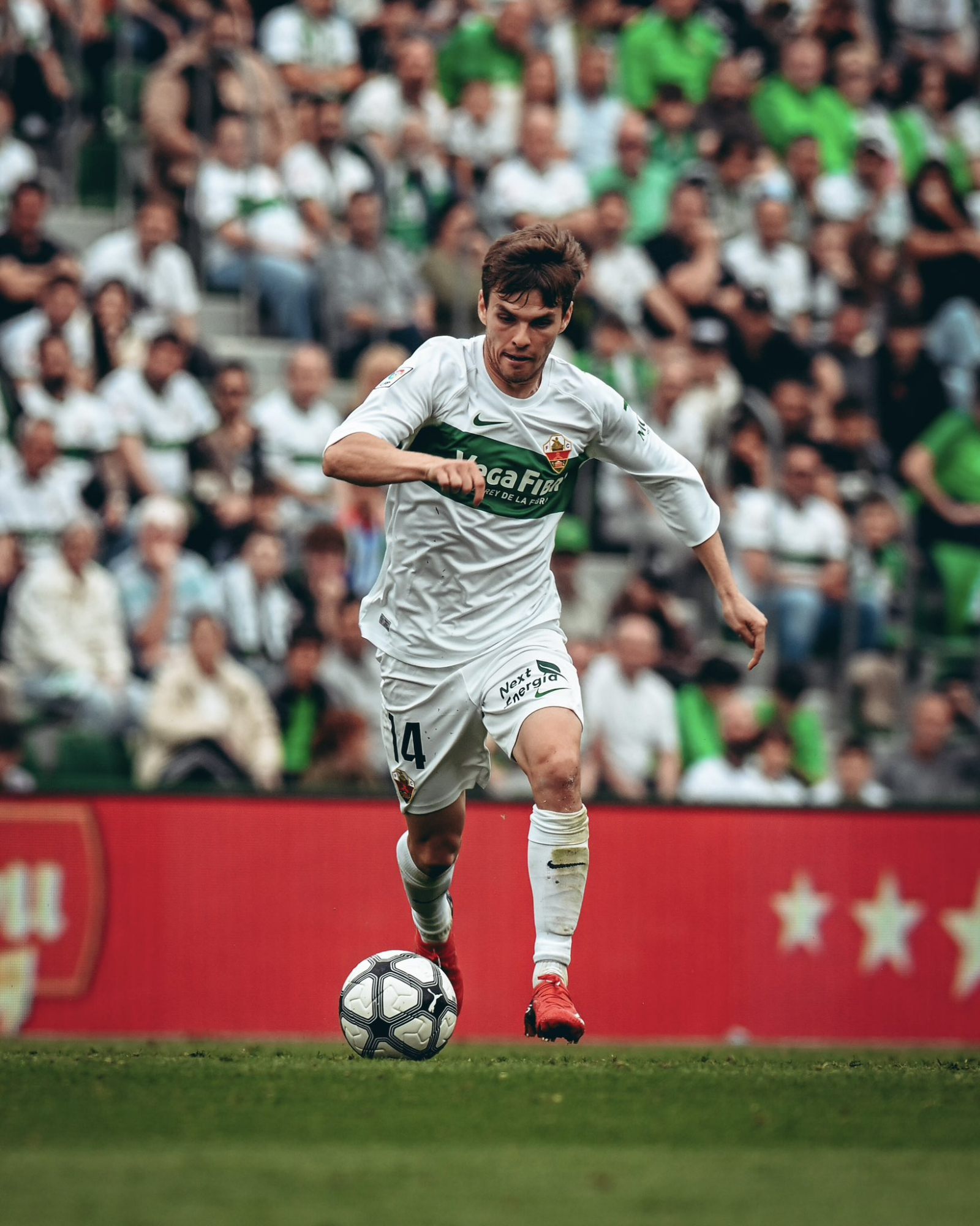El Elche se prepara para un mes decisivo: Febas llama a la unidad y la intensidad El Elche se prepara para un mes decisivo: Febas llama a la unidad y la intensidad