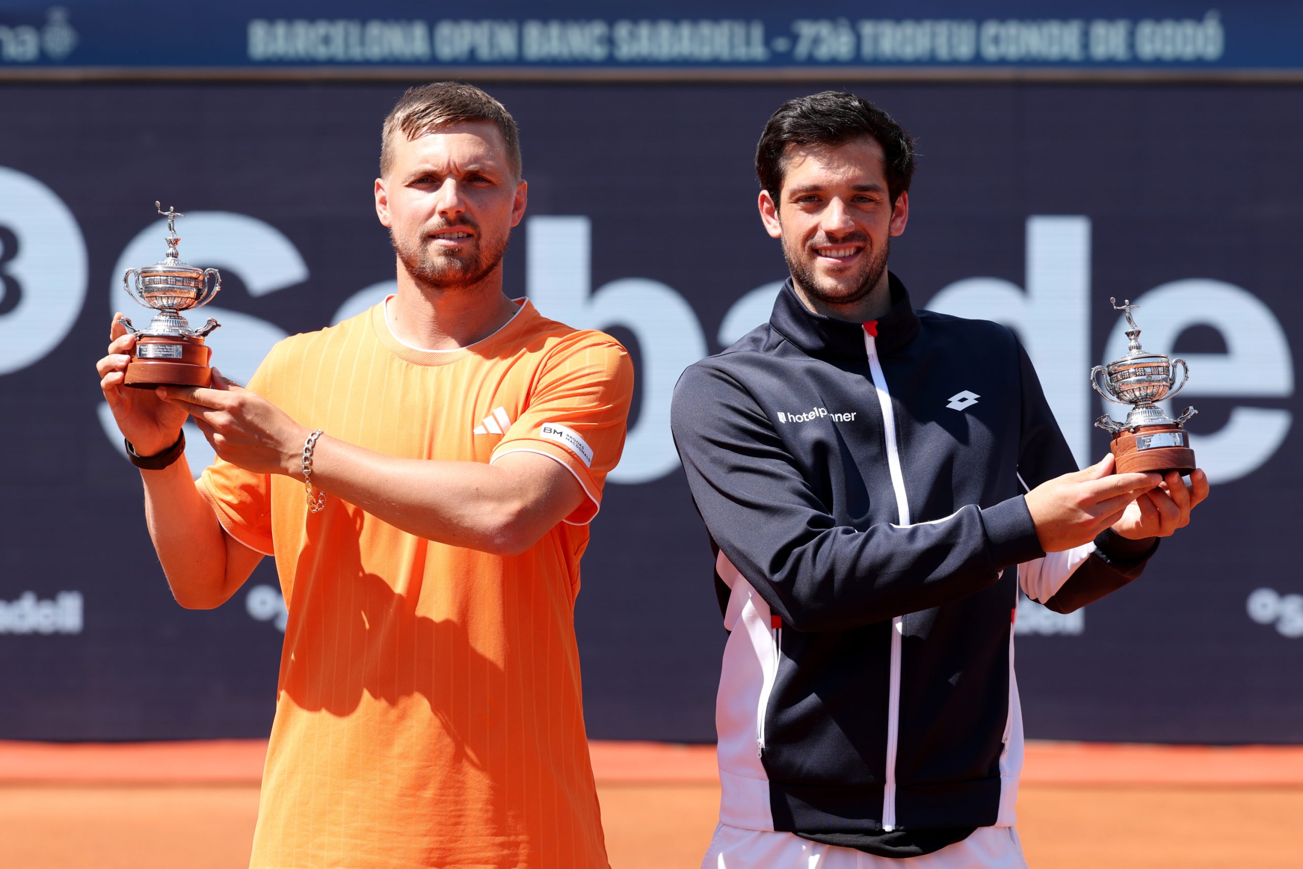 ¡Sorpresa en Barcelona! Británicos Cash y Glasspool Conquistan el Trofeo Conde de Godó ¡Sorpresa en Barcelona! Británicos Cash y Glasspool Conquistan el Trofeo Conde de Godó