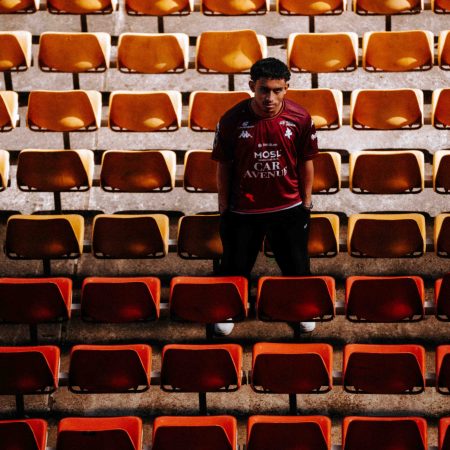 Del Fuego a la Gloria: El Joven Tahirys Dos Santos Firma su Sueño con el FC Metz Tras Sobrevivir a la Tragedia