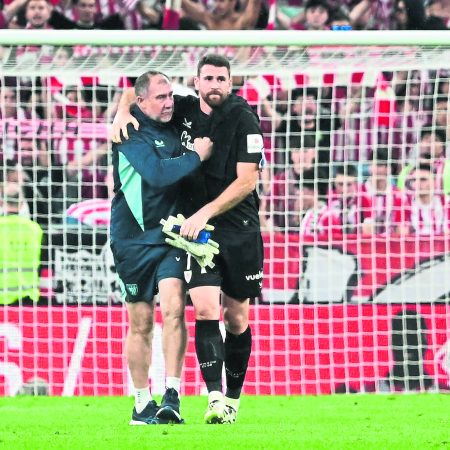 ¡San Mamés celebra un candado rojiblanco! El Athletic rompe la racha y Unai Simón se erige como héroe indiscutible