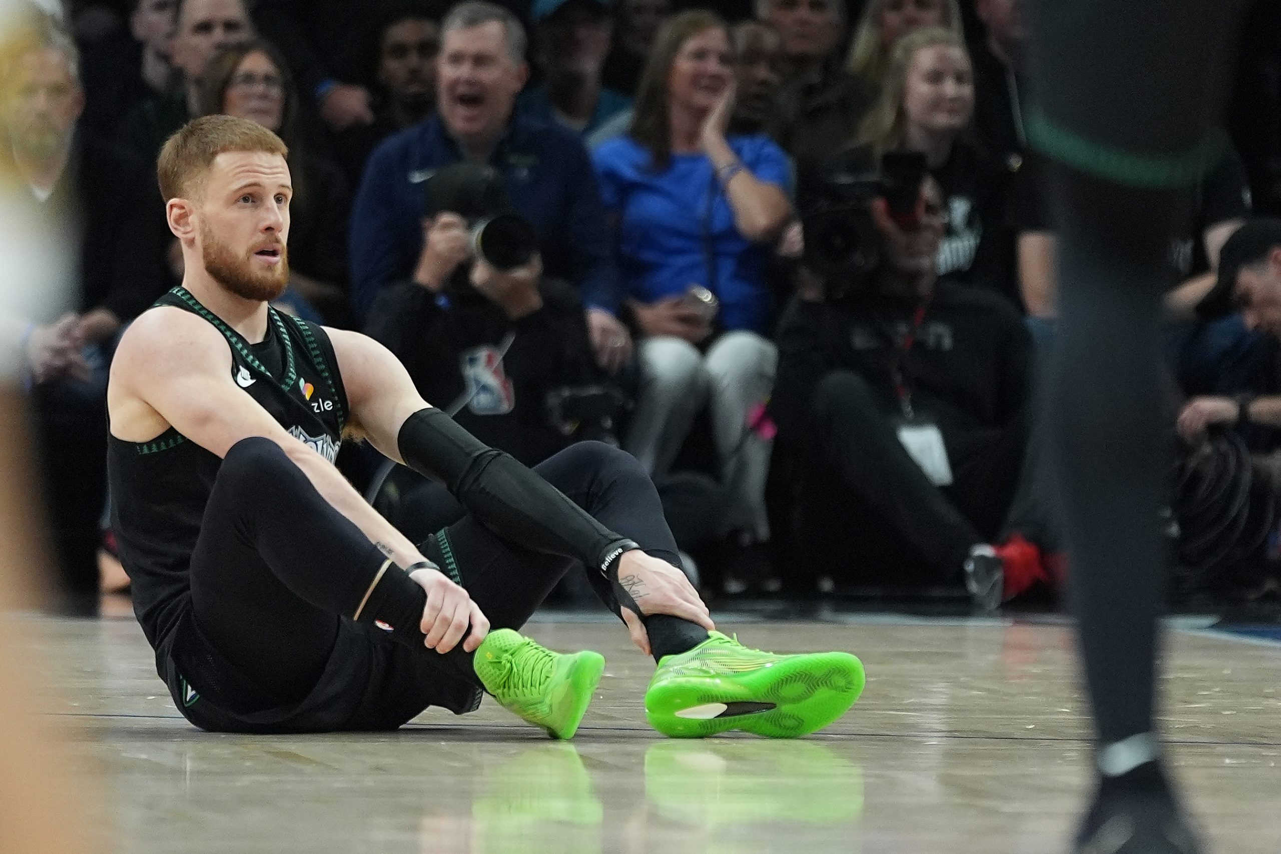 Los Timberwolves Avanzan a Pesar de la Lesión de DiVincenzo