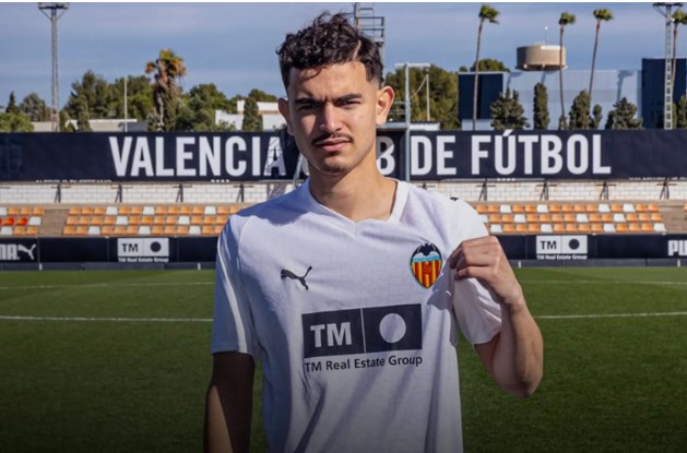 Mayssam Benama: Del Valencia Mestalla a la Fuga de la Actualidad Tras un Torbellino Extradeportivo Mayssam Benama: Del Valencia Mestalla a la Fuga de la Actualidad Tras un Torbellino Extradeportivo
