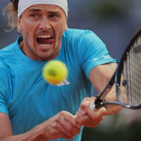 Alexander Zverev avanza a cuartos en el Mutua Madrid Open tras un intenso duelo