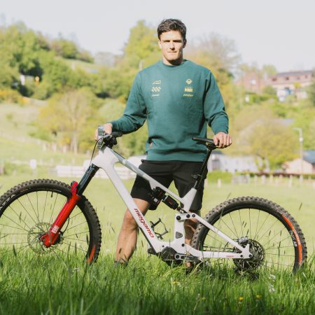 ¡Revolución en el eMTB! Megamo Desafía a la UCI con un Motor de Competición Homologado
