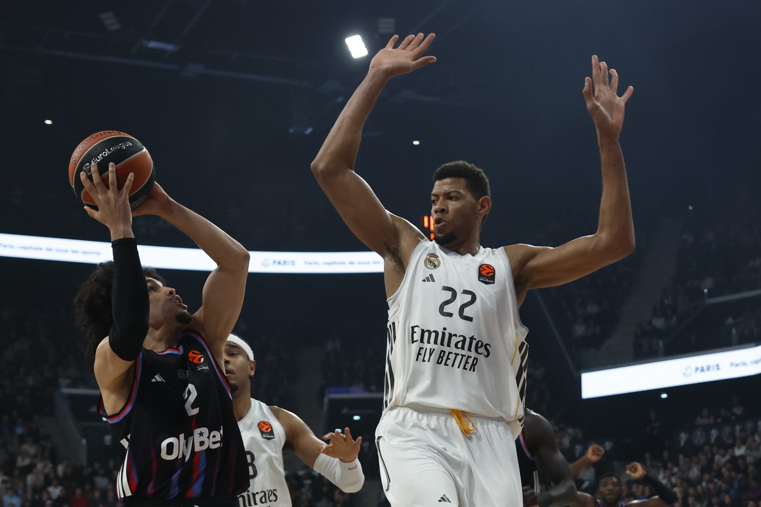 ¡Duelo de Titanes en la Liga Endesa! Real Madrid y UCAM Murcia se Citan en un Choque Decisivo