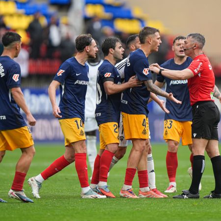 El Comité de Disciplina Sanciona con Dureza tras el Andorra-Albacete: Piqué, Vilaseca y Nogués, en el Foco Arbitral
