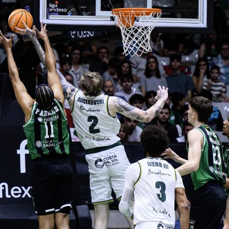 ¡Luz Roja en Badalona! Partido Joventut-Unicaja, Suspendido por un Misterio Tecnológico