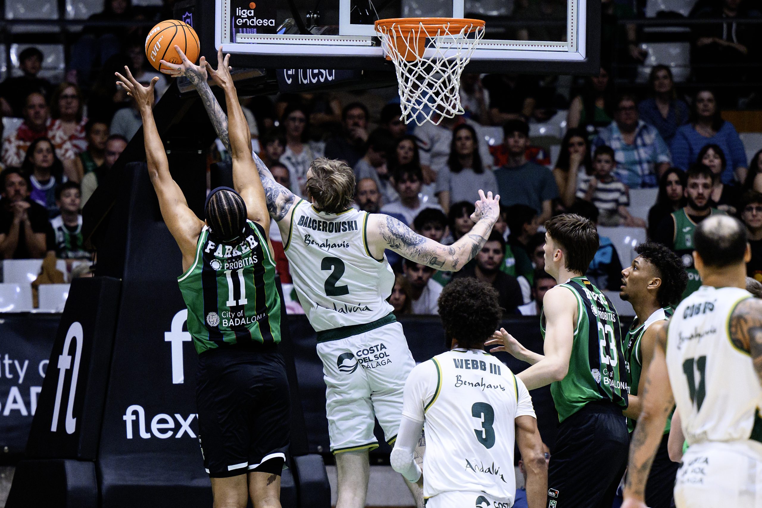 ¡Luz Roja en Badalona! Partido Joventut-Unicaja, Suspendido por un Misterio Tecnológico ¡Luz Roja en Badalona! Partido Joventut-Unicaja, Suspendido por un Misterio Tecnológico