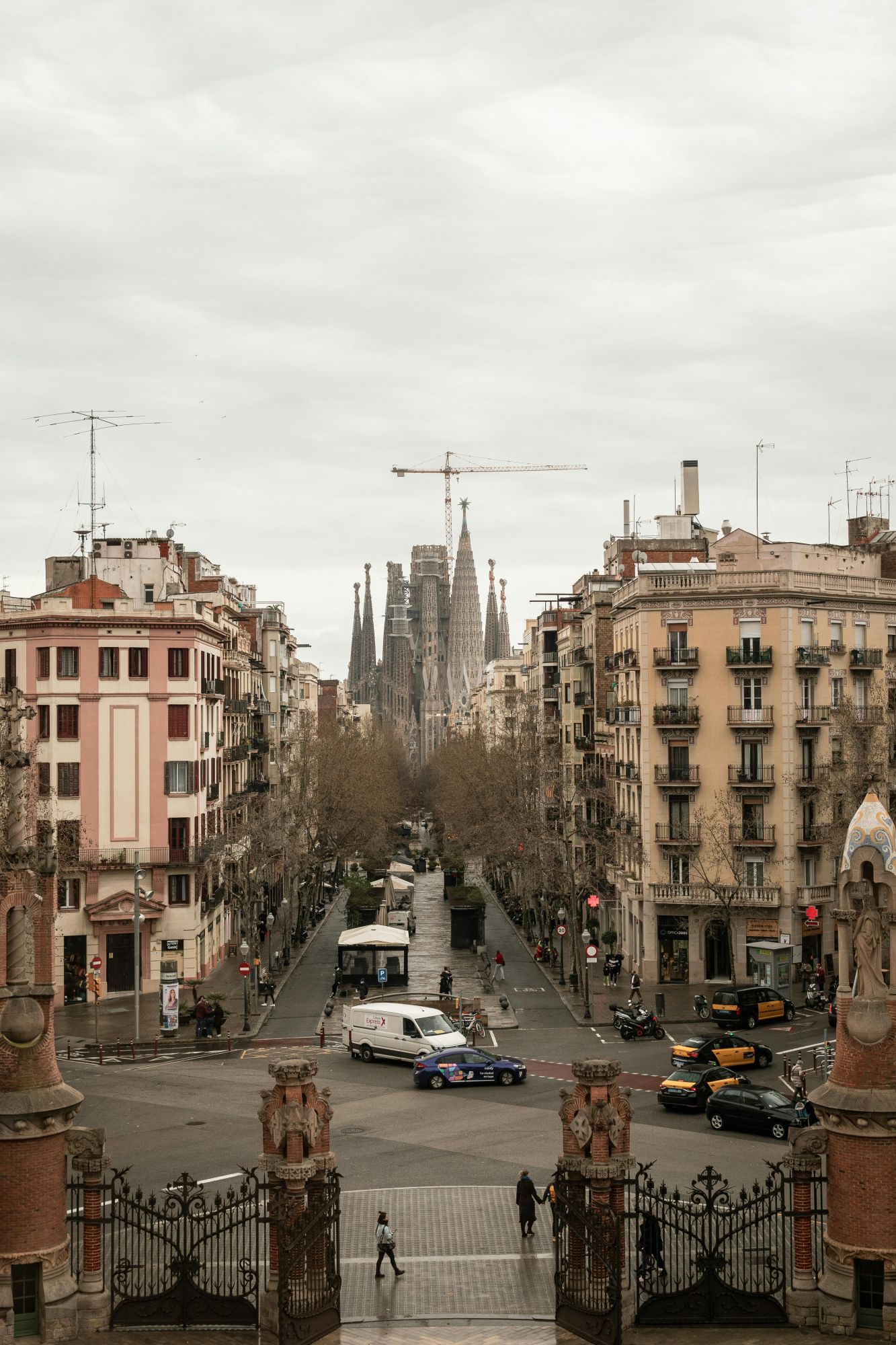 ¡El Sol Regresa a Barcelona Tras una Tregua de Lluvias!