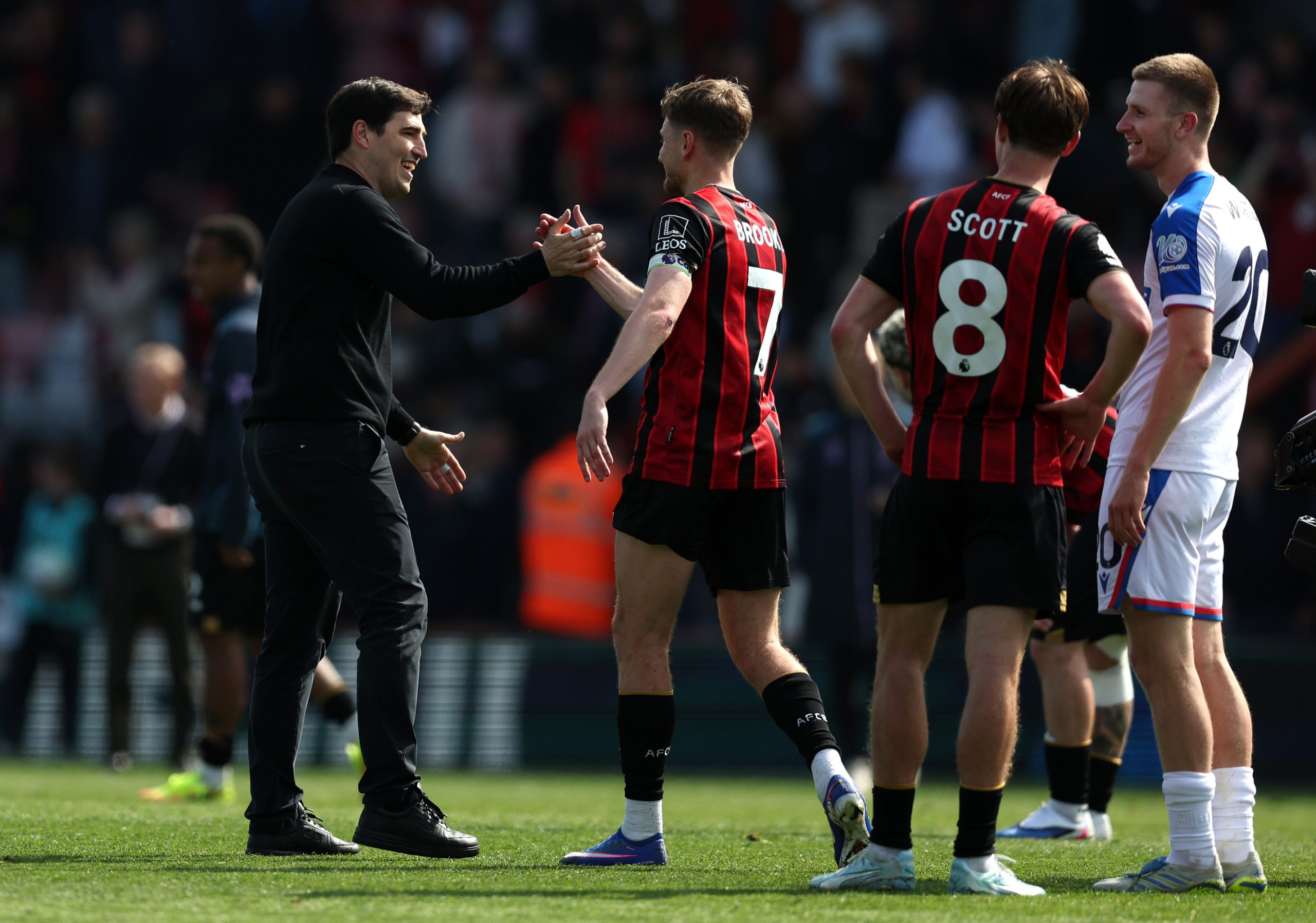 ¡Bournemouth en euforia! Iraola consolida el sueño europeo con goleada ante un Palace despistado